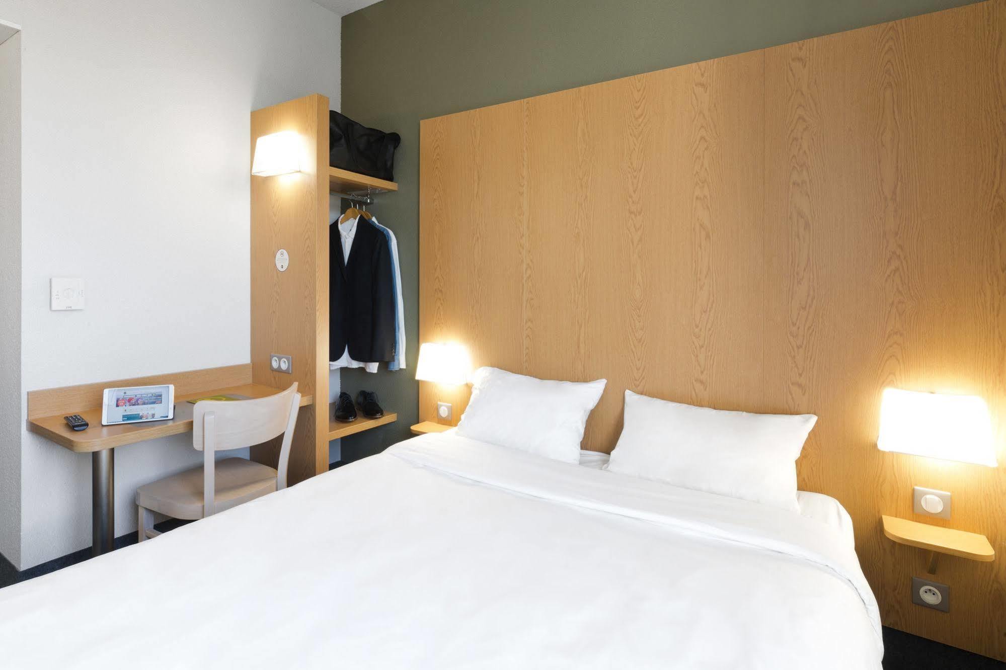 B&B Hotel La Roche-Sur-Yon Mouilleron-le-Captif Bagian luar foto